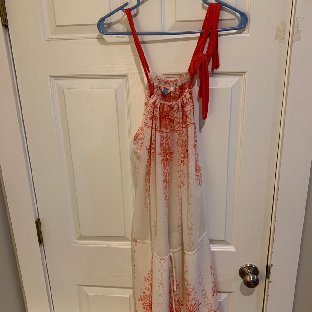 Cute dress!